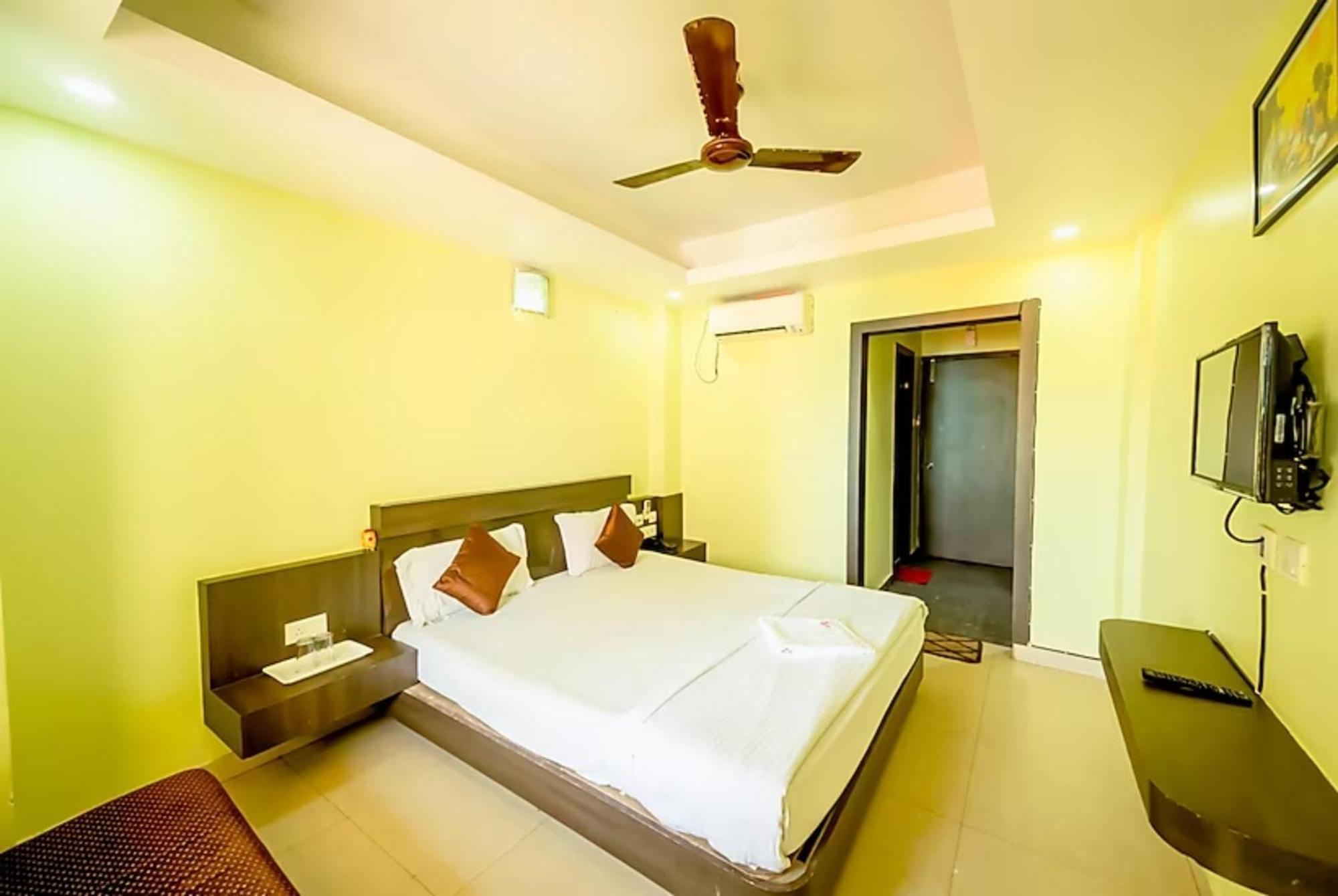 Deep Ganga Inn Near Sea Beach By Morservices Puri Esterno foto