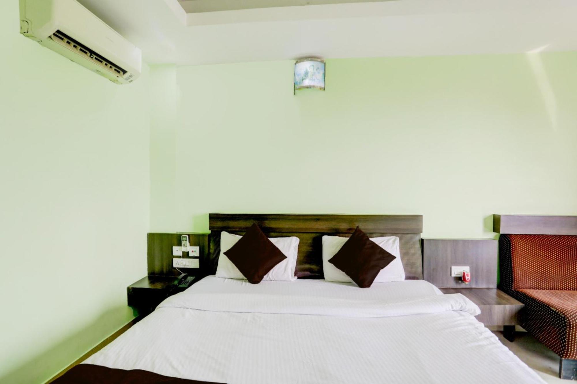 Deep Ganga Inn Near Sea Beach By Morservices Puri Esterno foto